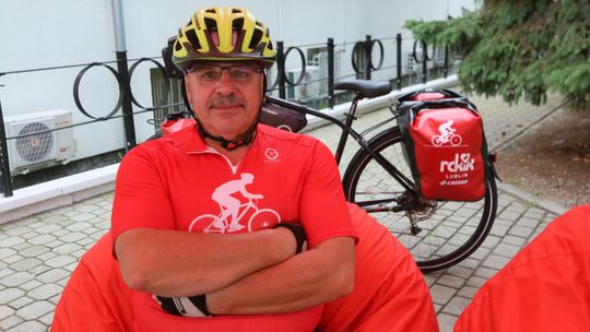 Wystartował z Lublina, przejedzie na rowerze ponad 2500 kilometrów. Ma ważny cel