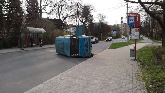 Wysyp kolizji w Lublinie, utrudnienia drogowe koło Bazaru