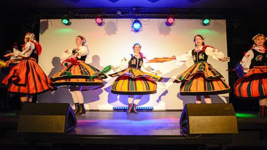 Wytnij hołubca! Powszechna akcja taneczna [zdjęcia]