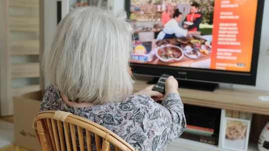 Wzięła rządową dopłatę do telewizora, a teraz musi się tłumaczyć przed ministrem