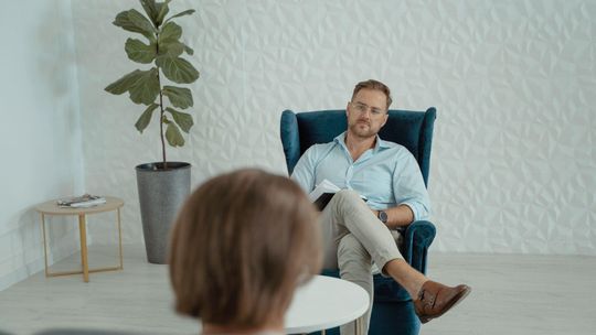 Wzór opinii psychologicznej – kiedy jest potrzebny i co powinien zawierać?