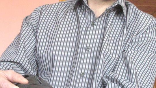 Z butami poszedł do sądu