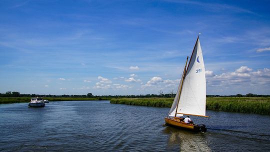 Z dala od miejskiego zgiełku. Odkryj uroki wypoczynku nad Zegrzem