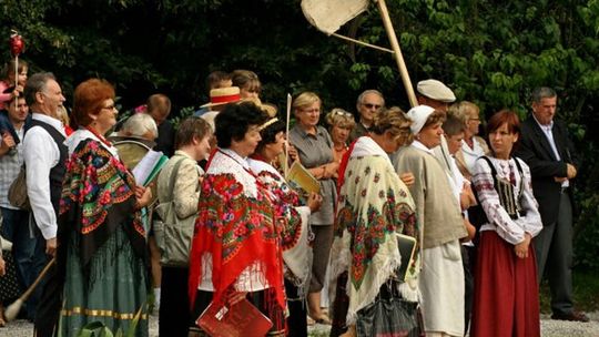 Z dożynkowym wieńcem w Muzeum Wsi Lubelskiej
