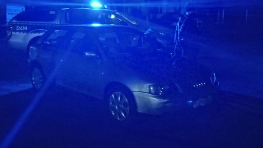 Z fantazją i promilami. 16-latek wziął dziewczynę na przejażdżkę autem rodziców