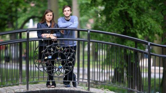 Z kim sumienna studentka idzie na randkę. A z kim ugodowa?