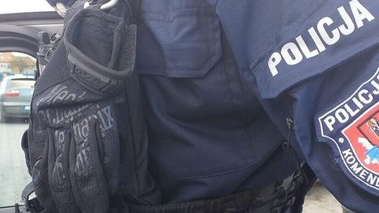 Z kradzionym alkoholem pobiegła do taksówki. Trafiła na dzielnicowego