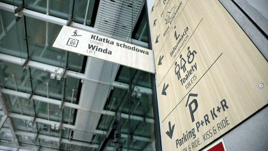 Z którego dworca jechać? 50 nowych przewoźników na metropolitalnym