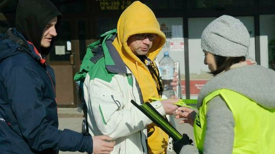 Z okazji Walentynek będą rozdawali odblaski. Tu ich dzisiaj znajdziecie