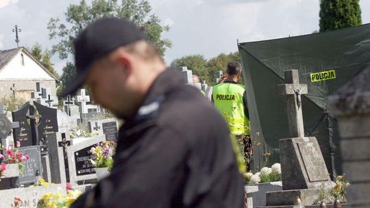 Z prokuratury: Ksiądz z Łopiennika podpalił się. Był trzeźwy