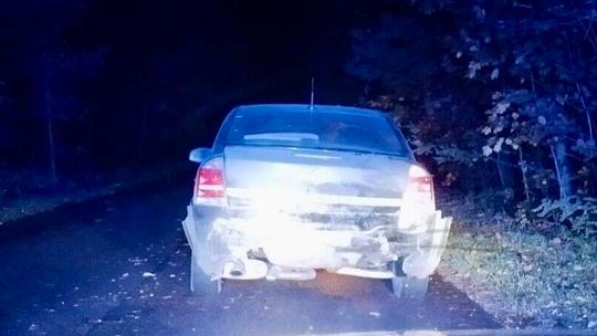 Z promilami za kierownicą zakończył jazdę na tylnym zderzaku innego auta