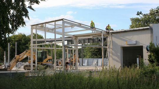 Z Puław znika salon samochodowy. W jego miejsce powstanie sklep