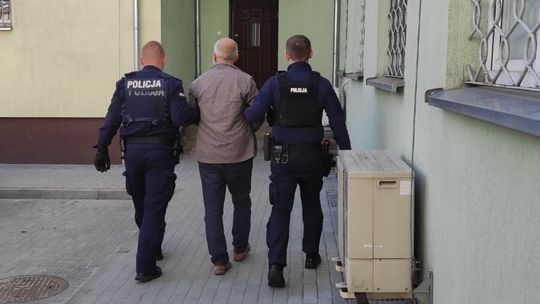 Z sierpem do urzędu. 57-latek z zarzutami gróźb karalnych trafił do aresztu