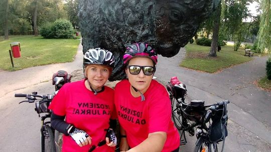 Z Tomaszowa na Hel. Jadą rowerami i zbierają pieniądze na leczenie nauczyciela