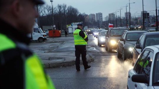 Z wielkiej chmury mały korek. Protest zwolenników toru (wideo)