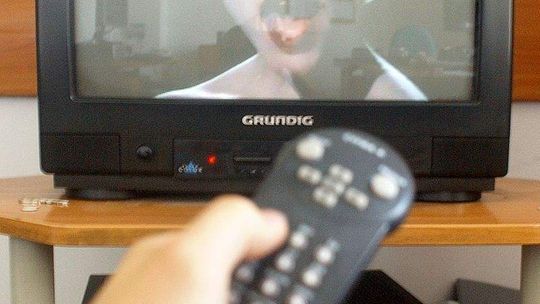 Z wynajmowanego mieszkania ukradł telewizor, odkurzacz i żelazko