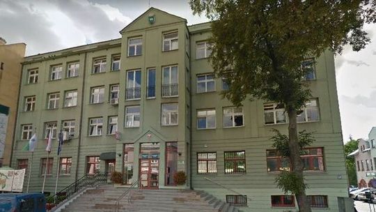 Za grube miliony chcą odnowić budynki urzędu przy ul. Lubelskiej i… wymienić służbowe samochody