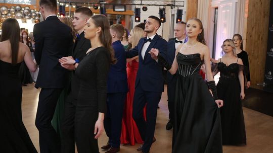 Za nimi niezapomniana noc. Studniówka VI LO w Lublinie