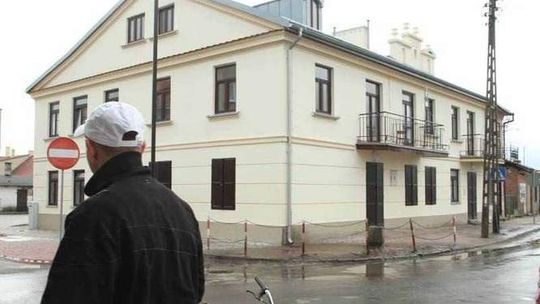 Za potop w kamienicy w Łęcznej odpowiada trójnik 