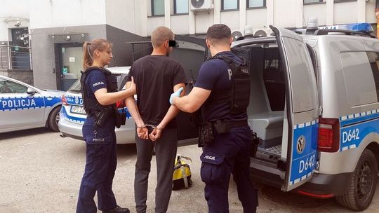 Zaatakował nożem i uciekł z miejsca zdarzenia. Grozi mu nawet dożywocie