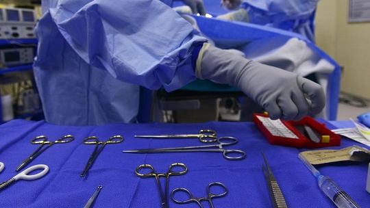 Zabieg skończył się tragicznie. Dwaj lekarze skazani na grzywny
