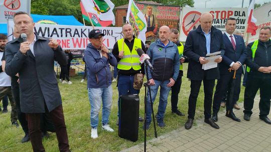 Zablokują krajową 17 w Piaskach. Protest przeciwko wiatrakom 
