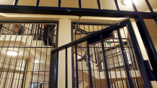 Zabójstwo w Zakładzie Karnym we Włodawie. Jeden więzień zabił drugiego taboretem