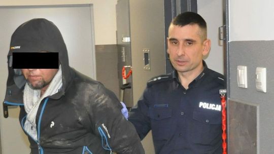 Zabrał matce białą toyotę, wziął broń i ruszył do krewnego