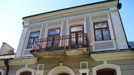 Zabytkowy dworek w Grabanowie przejdzie remont. Będzie służył seniorom