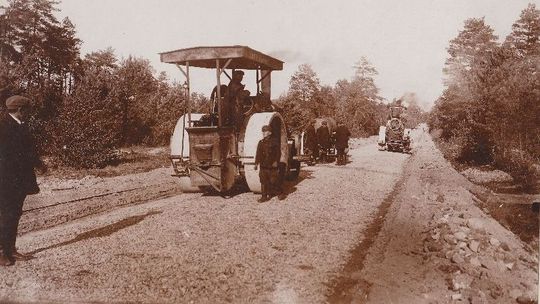 Zaczęło się od Dyrekcji Jeneralnej Dróg i Mostów. 200 lat polskich drogowców