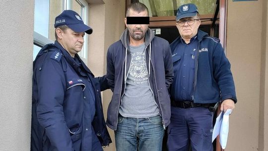 Zaczepiał klientów i groził ekspedientce nożem. 41-latek trafił do aresztu 