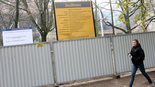 Zaczynamy budować Teatr (w Budowie)