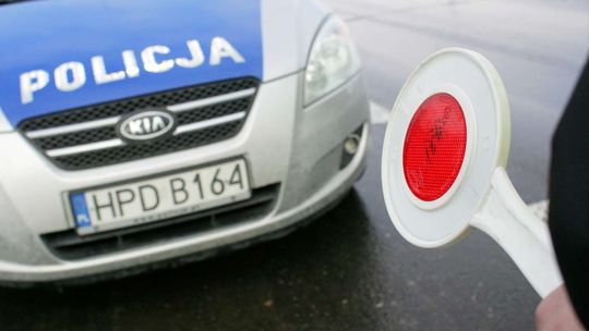 "Żadnych pouczeń, tylko mandaty". Policjanci ukarani za nadgorliwość 