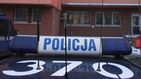 Zagadywali sprzedawców i okradali sejfy w Puławach