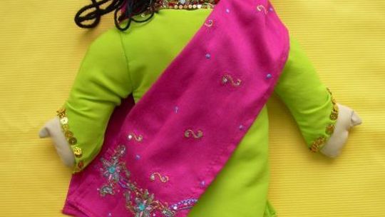 Zagłosuj na lalkę, pomóż ściągnąć Majkę