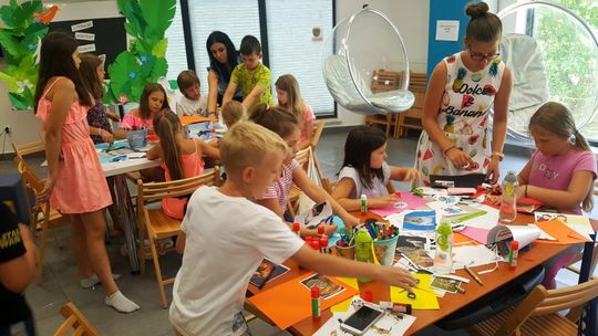 Zajęcia dla dzieci w bibliotekach. Powstanie m.in. mural na Czechowie [zdjęcia]