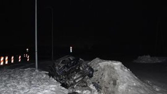 Zakaz, alkohol i dachowanie. Ford fiknął na rondzie w Horodyszczu