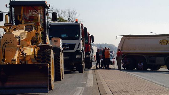 Zakończyła się blokada drogi krajowej w Żyrzynie. Protestowali zdesperowani przedsiębiorcy