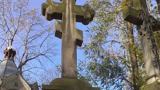 Zakrzew: Rozkopał grób, bo chciał przenieść szczątki do innego