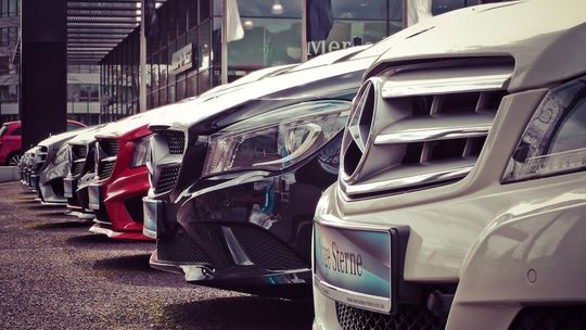 Zakup samochodu na firmę – co trzeba wiedzieć?