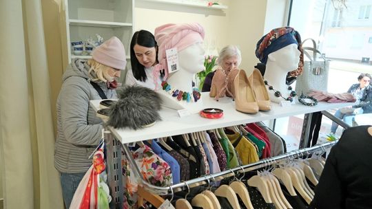 Zakupy w tym miejscu czynią pomoc. W Lublinie powstał DOBROsklep