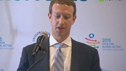 Założyciel Facebooka odda na działalność charytatywną 99 procent majątku (wideo)