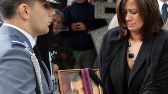 Zamach Al-kaidy na Bartosza bez odpowiedzi. Śledztwo umorzone