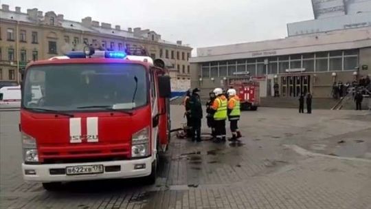 Zamach w Petersburgu. Wybuch bomby w metrze (wideo)
