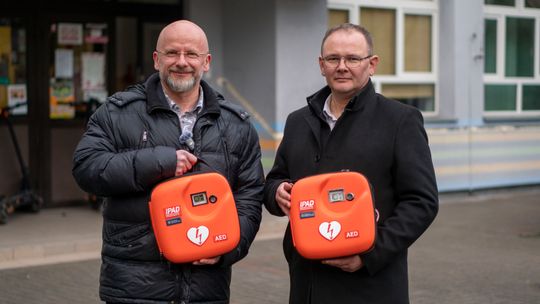 Zamiast diety defibrylatory. Radny z Łukowa inwestuje w ratowanie życia Zamiast diety defibrylatory. Radny z Łukowa inwestuje w ratowanie życia