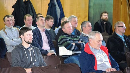 Zamiast świń francuskie bydło? "Trzeba zmieniać świadomość konsumentów"