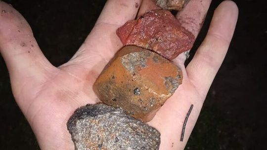 Zamiast węgla malowane kamienie. Prawda czy fake news?