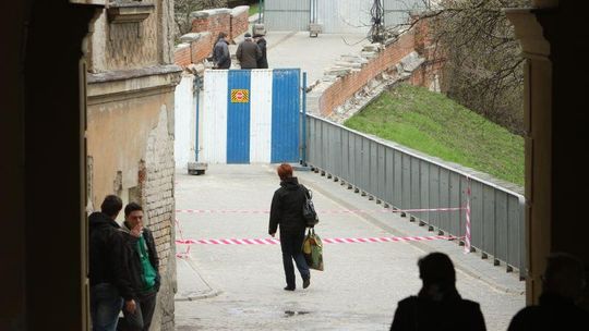 Zamknęli Zamkową. Zaczyna się budowa miejskiego szaletu