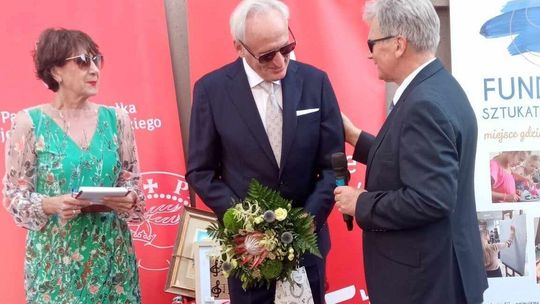 Zamojska Aleja Sław coraz dłuższa. Krzesimir Dębski odsłonił tablicę Zamojska Aleja Sław coraz dłuższa. Krzesimir Dębski odsłonił tablicę