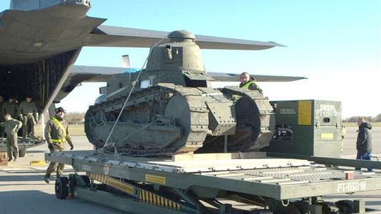 Zamojska firma przewiezie historyczny czołg. A potem wrak Tupolewa?